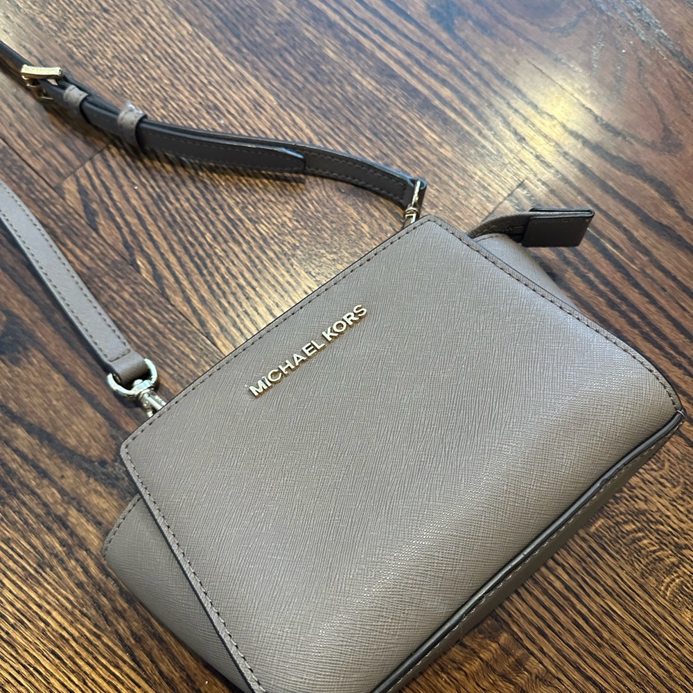 Micheal Kors Taupe Cross Body